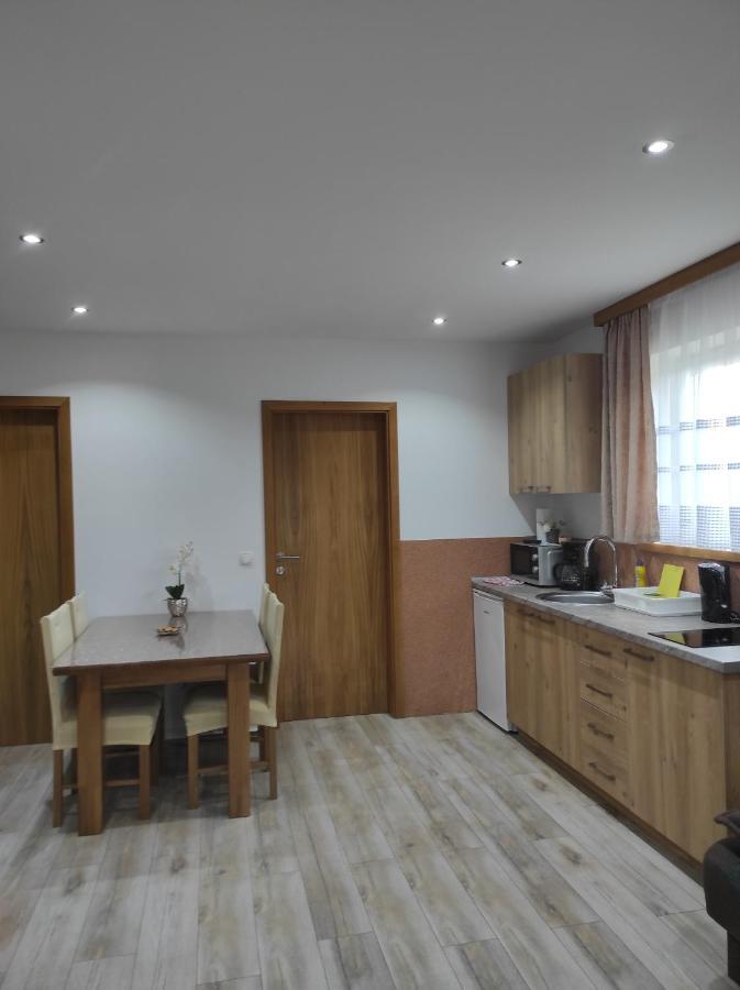Apartman Jakov Раковица Екстериор снимка